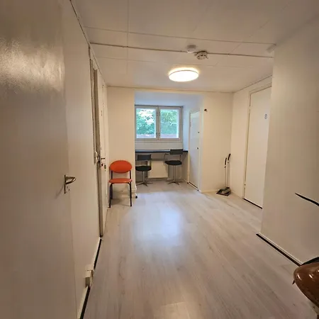 House For 10 Person Near Meyer 6a2